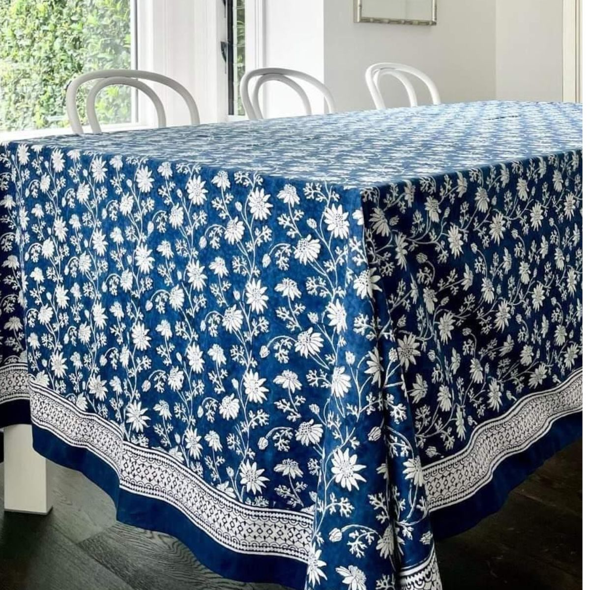 Flannel flower navy blue tablecloth ©