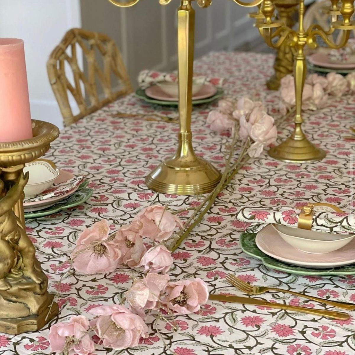 Caroline pink and green table napkins-set of 4