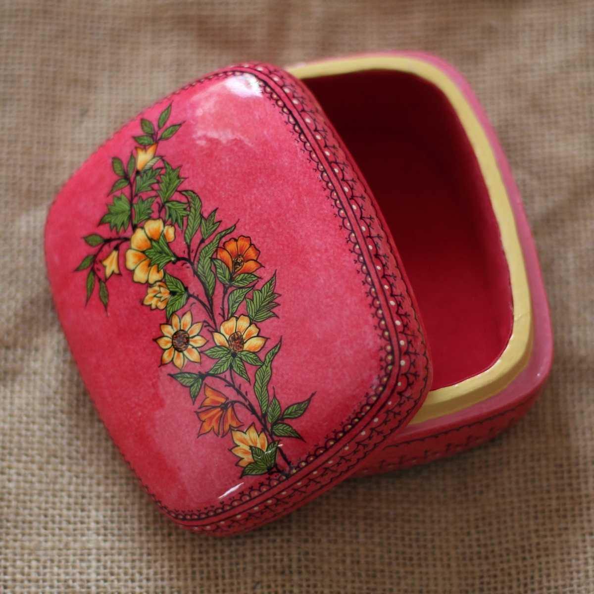 pink jewelry box