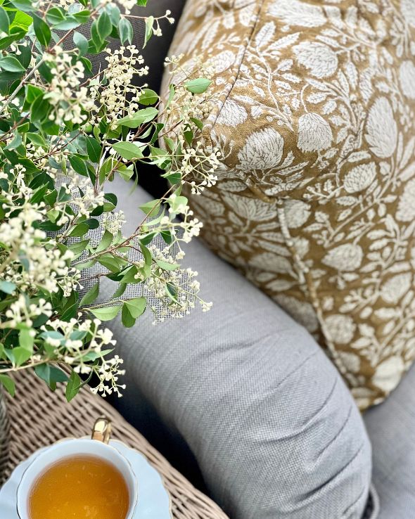 Golden flora Cushion Cover