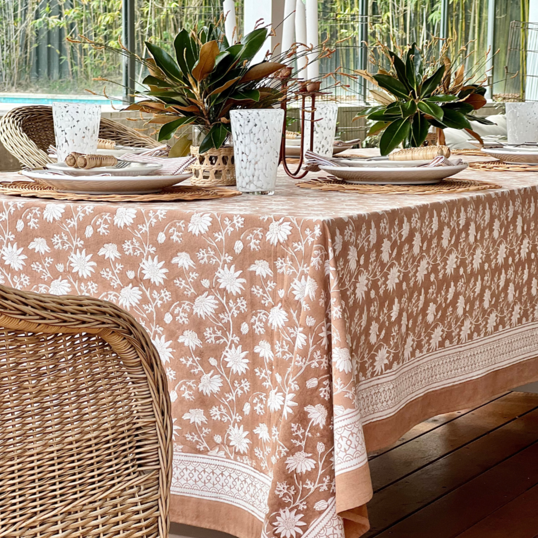 Flannel flower dark brown Tablecloth ©