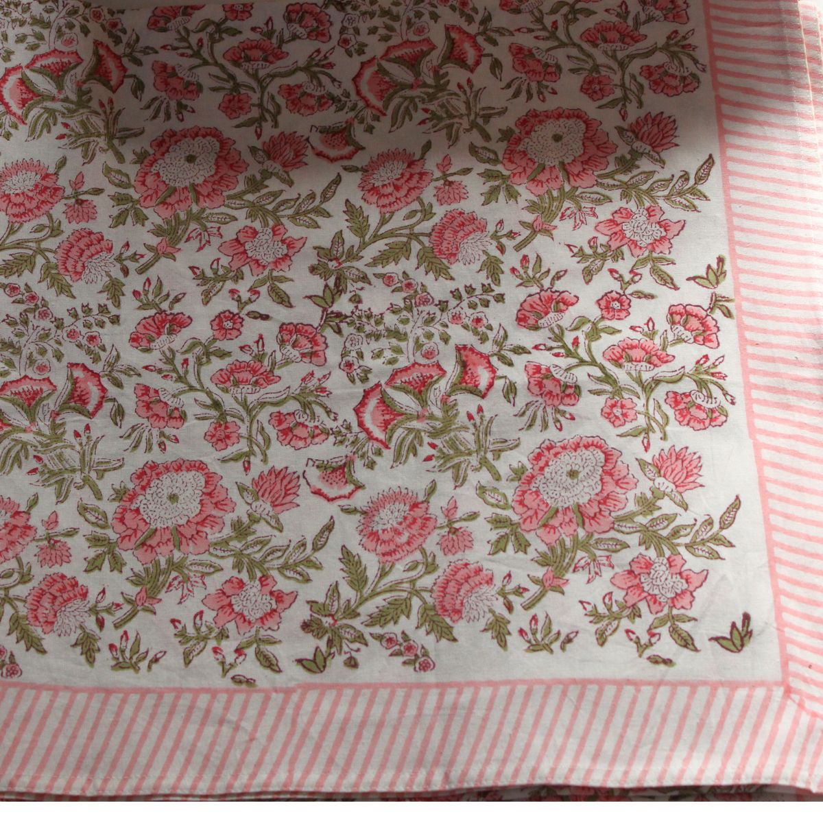 Beatrice pink and green square tablecloth
