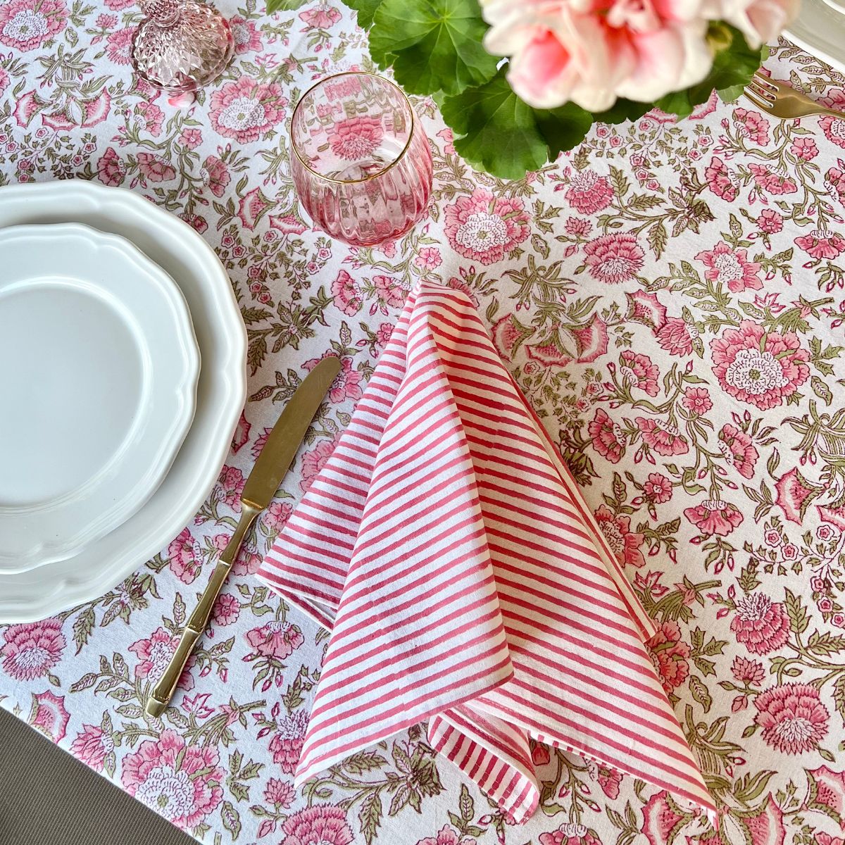 Beatrice pink and green round Tablecloth