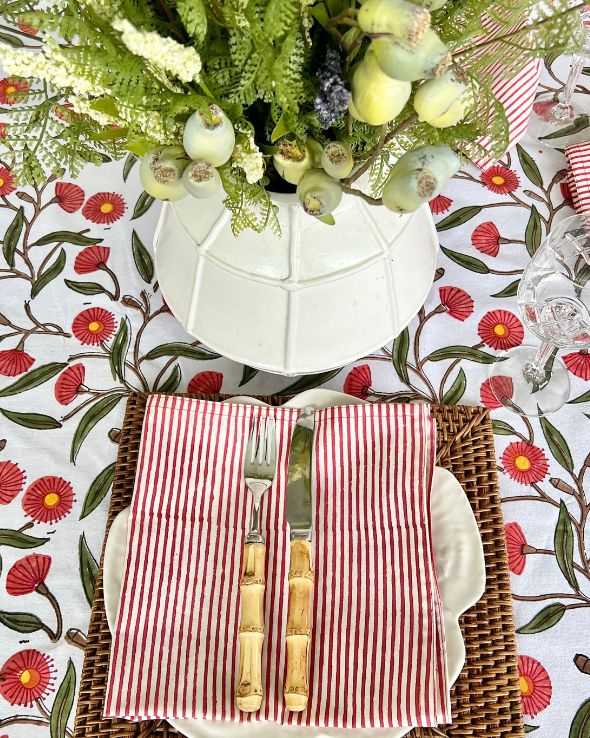 Striped table napkins-set of 4 Red