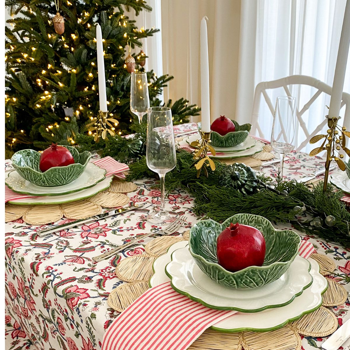 Chintz multicoloured square tablecloth ©