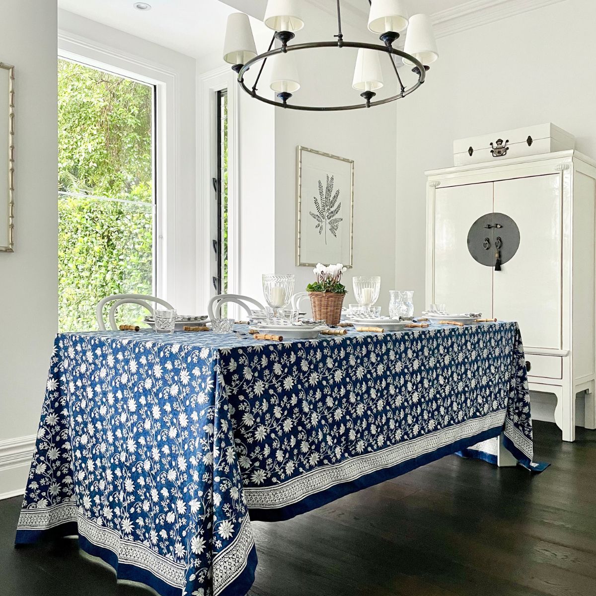 Flannel flower navy blue tablecloth ©