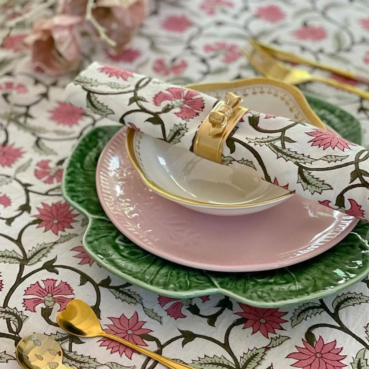 Caroline pink and green table napkins-set of 4
