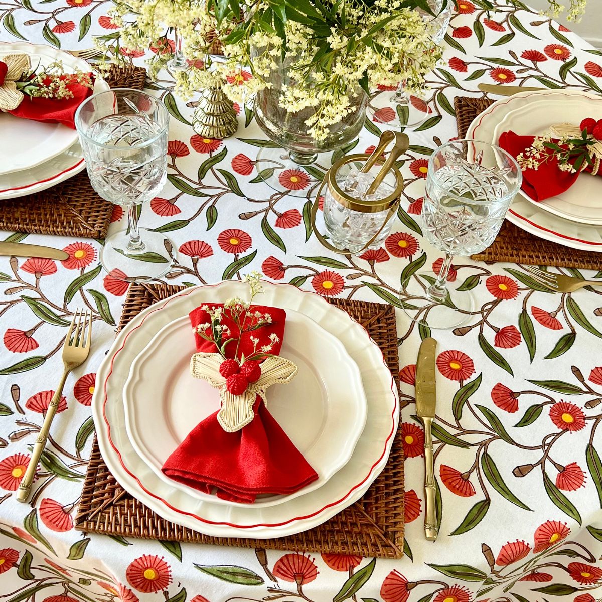 Red Flowering gums round tablecloth ©